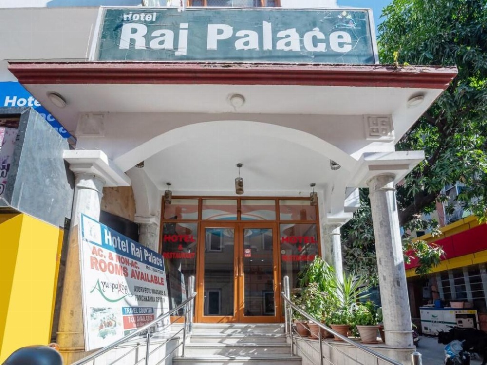 Hotel Raj Palace